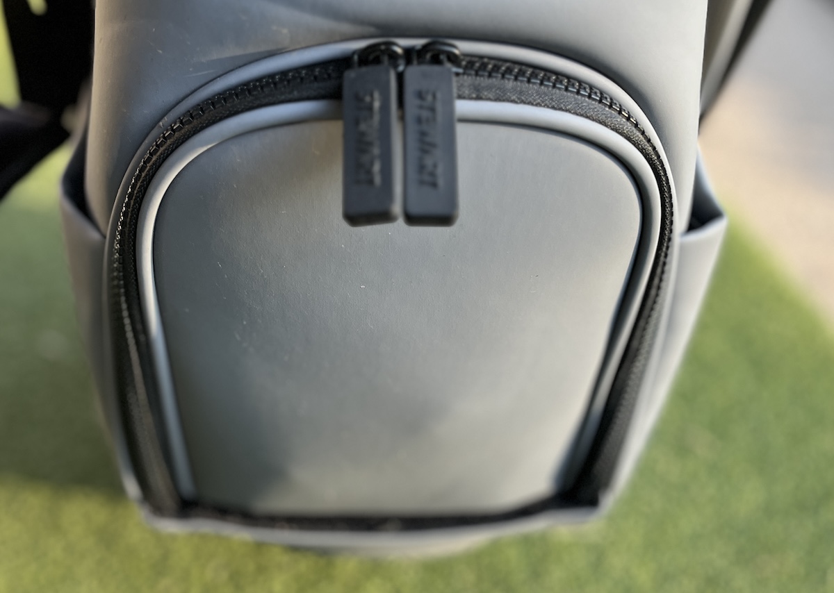 Stewart Golf Nexas Hybrid Stand Bag large bottom pocket Stewart Golf Nexas Hybrid Stand Bag large bottom pocket