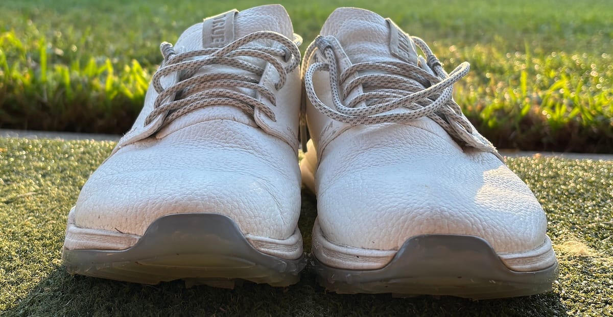 TRUE Linkswear OG3 Pro golf shoes front view of the wide toe box